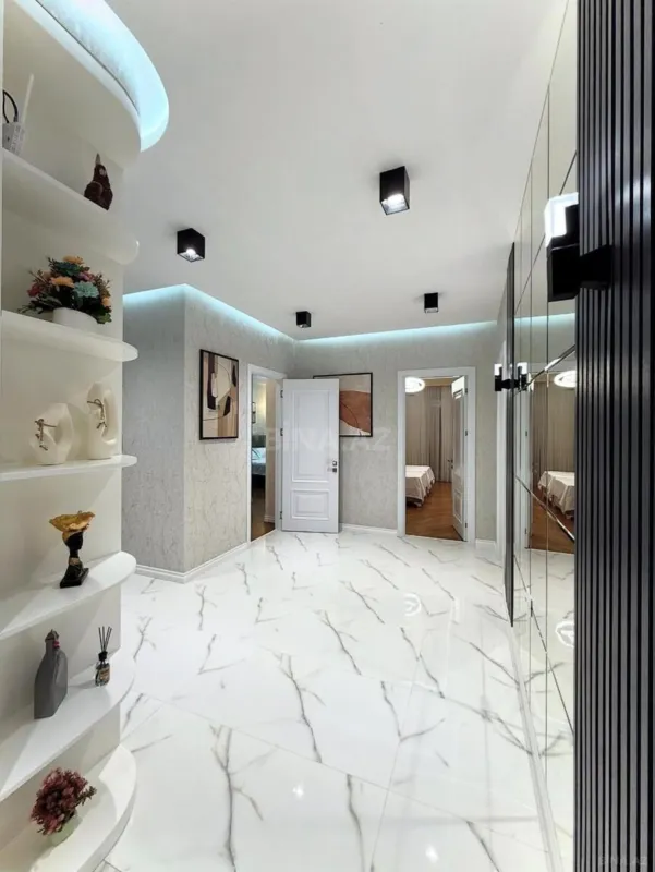 Kirayə verilir 3 otaqlı mənzil 145 m²