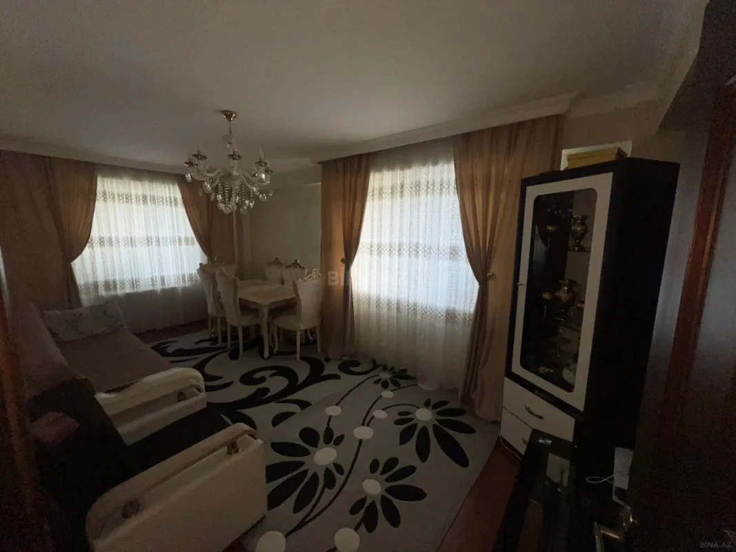 Satılır 2 otaqlı mənzil 75 m²