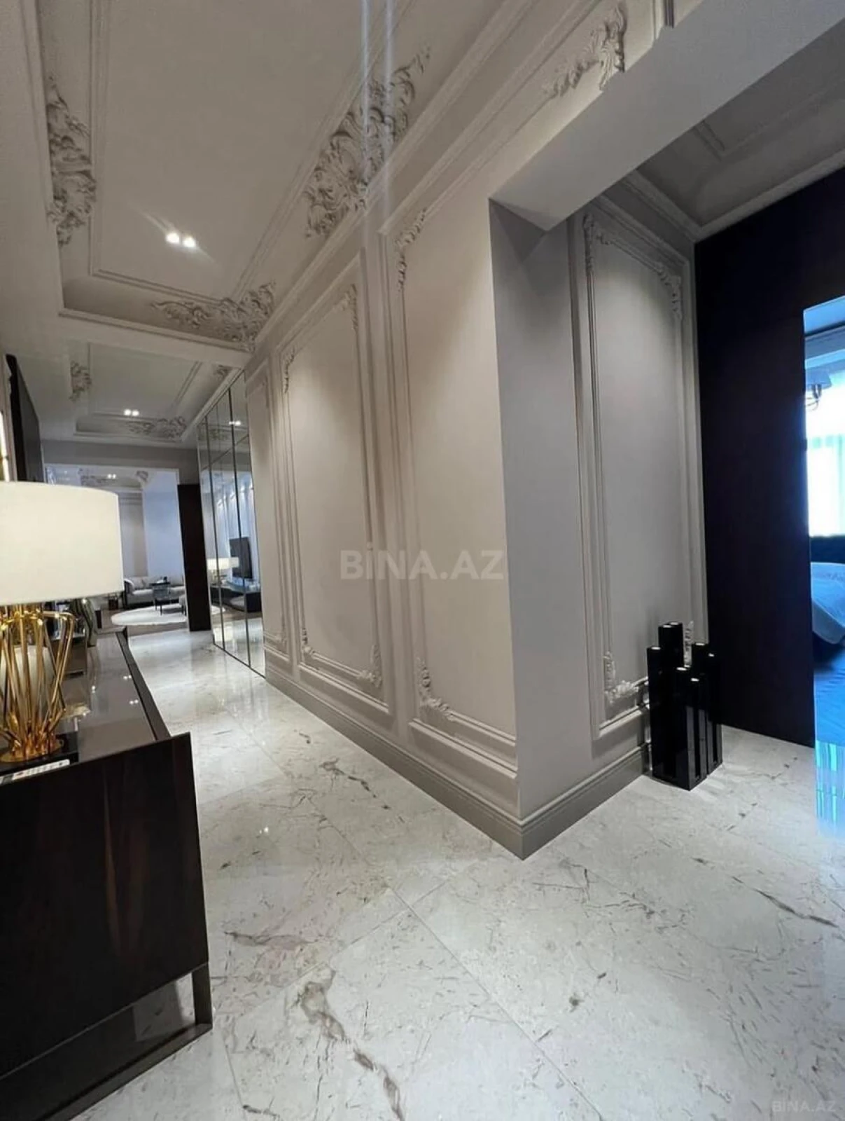 Kirayə verilir 3 otaqlı mənzil 145 m²
