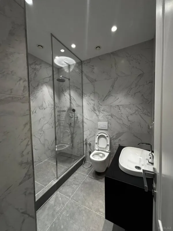 Kirayə verilir 3 otaqlı mənzil 100 m²