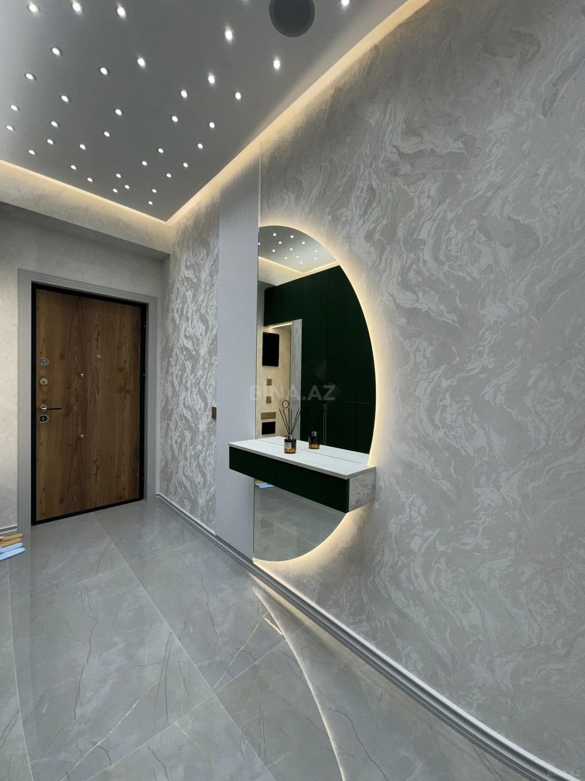 Satılır 2 otaqlı mənzil 55 m²