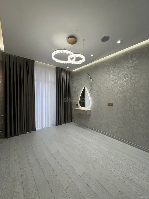 Satılır 2 otaqlı mənzil 55 m²