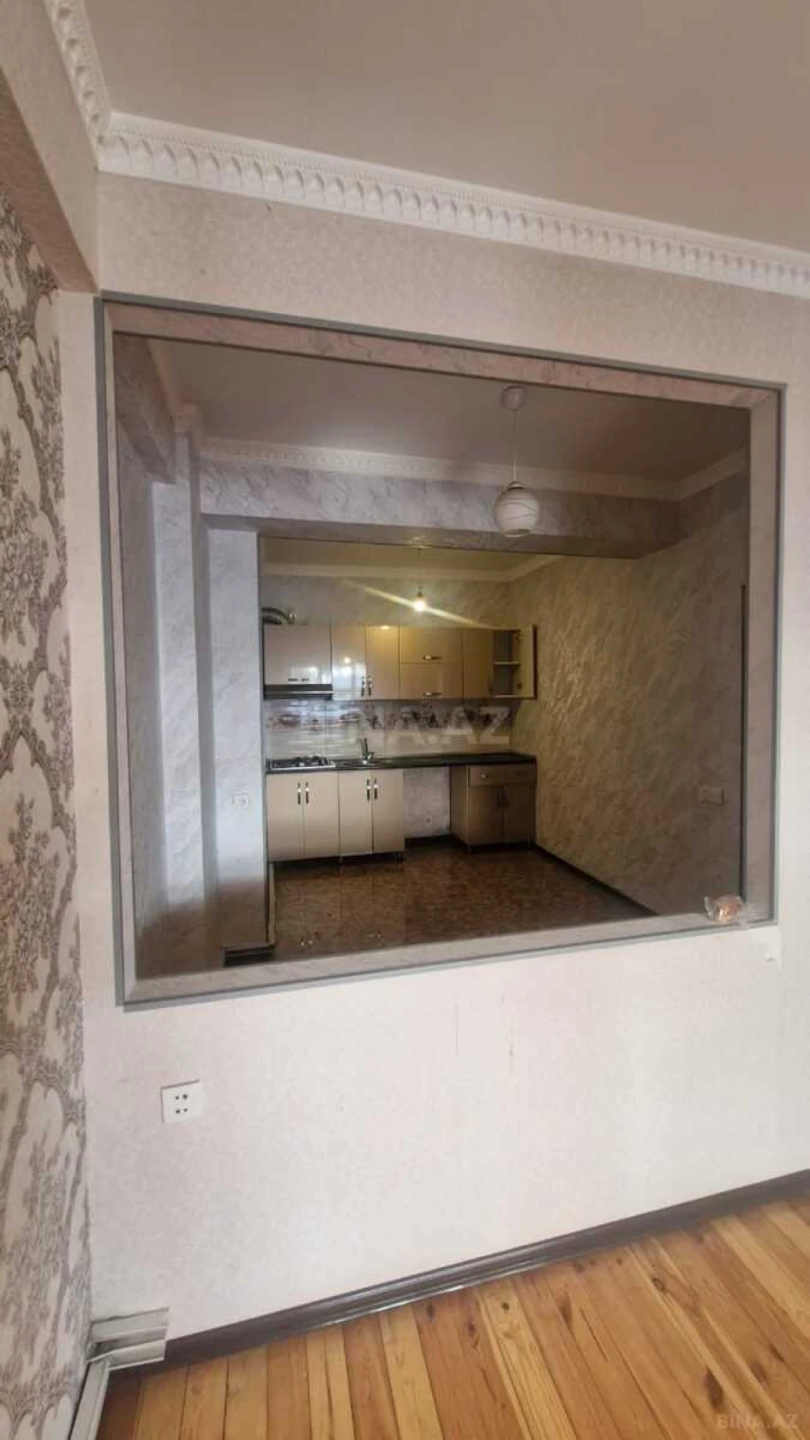 Kirayə verilir 2 otaqlı mənzil 75 m²