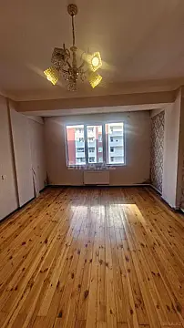 Kirayə verilir 2 otaqlı mənzil 75 m²
