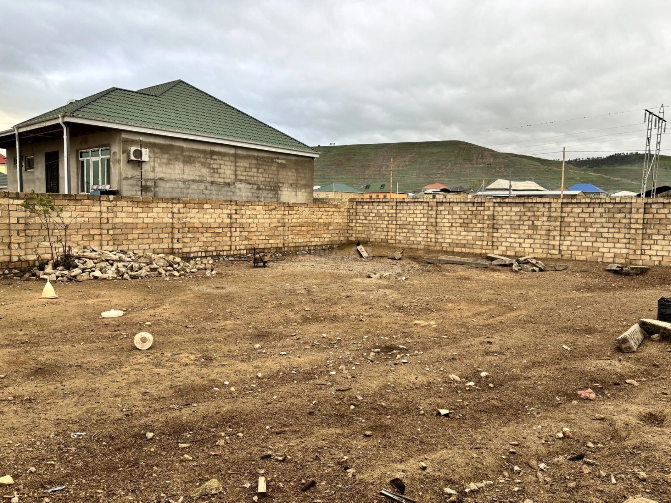Satılır torpaq sahəsi 5 m²