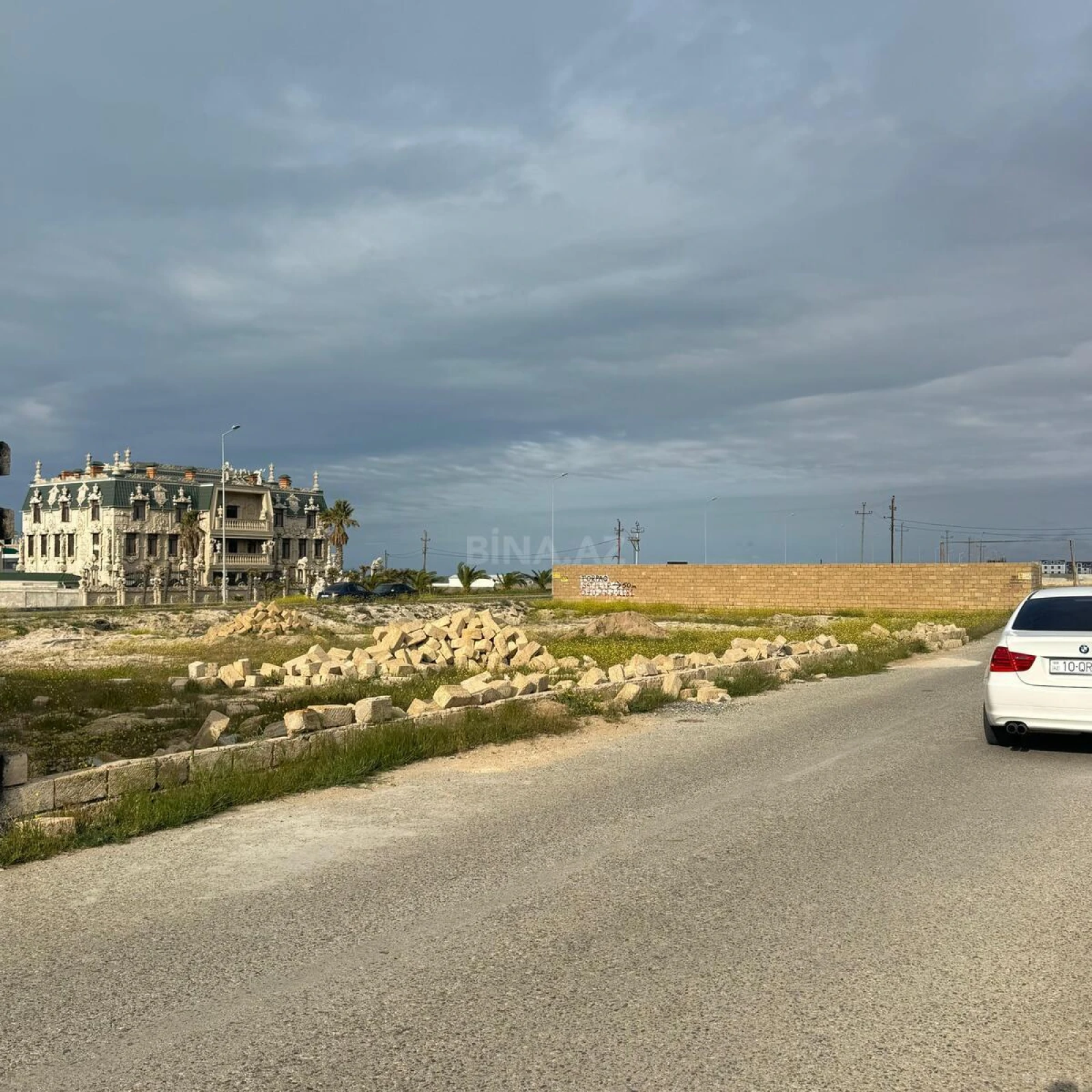 Satılır torpaq sahəsi 2 m²