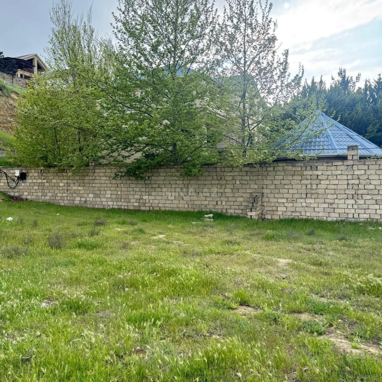 Satılır torpaq sahəsi 2 m²