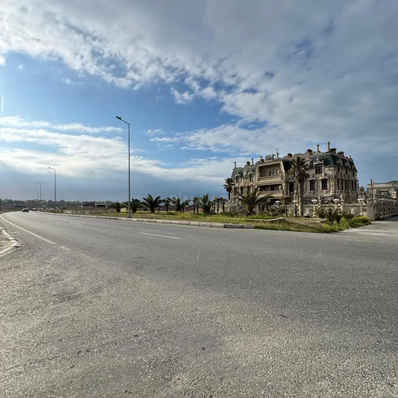 Satılır torpaq sahəsi 2 m²