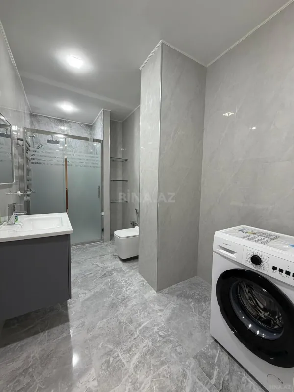 Satılır 3 otaqlı mənzil 125 m²