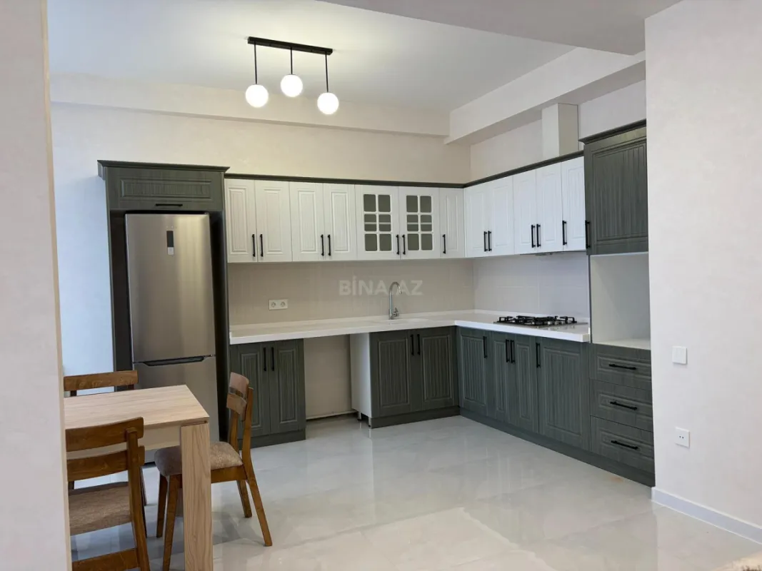Satılır 3 otaqlı mənzil 125 m²