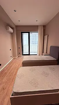 Satılır 3 otaqlı mənzil 147 m²