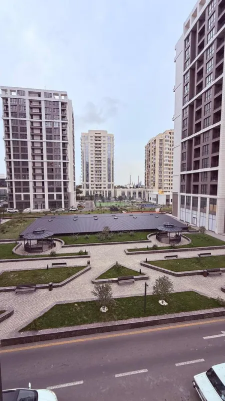 Satılır 3 otaqlı mənzil 147 m²
