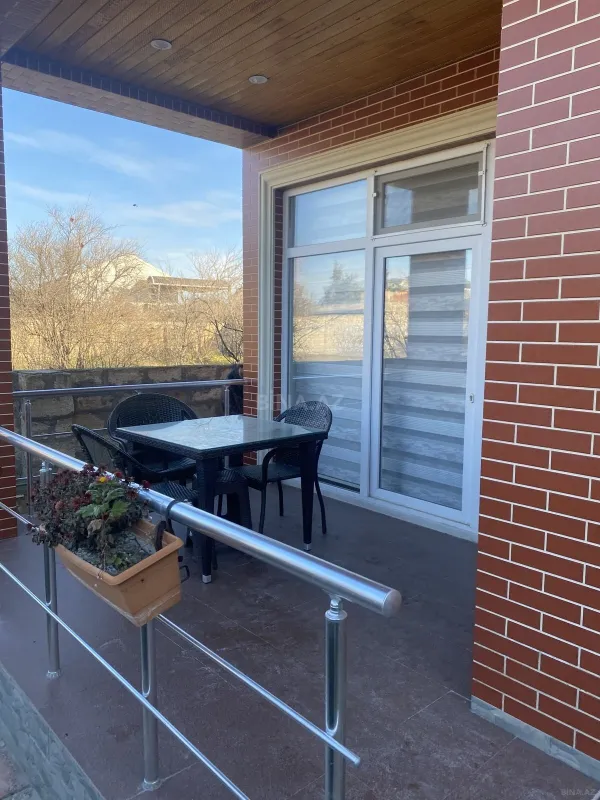 Kirayə verilir 3 otaqlı həyət evi 100 m²