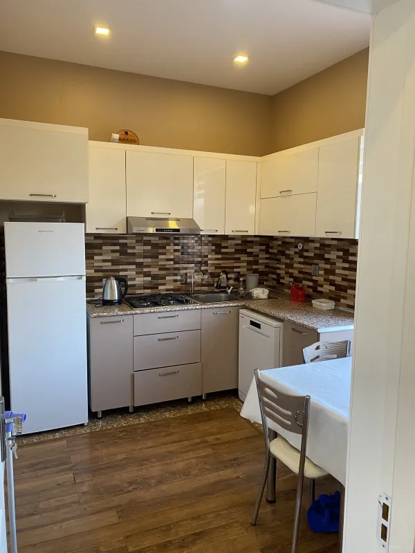 Kirayə verilir 3 otaqlı həyət evi 100 m²