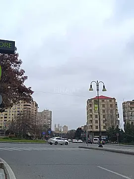 Satılır obyekt 80 m²