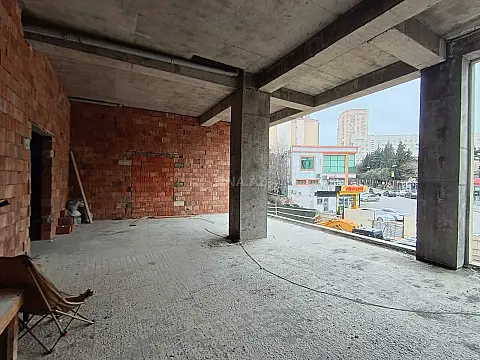 Satılır obyekt 80 m²