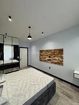 Kirayə verilir 3 otaqlı mənzil 141 m²