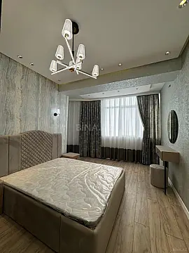 Satılır 2 otaqlı mənzil 85 m²