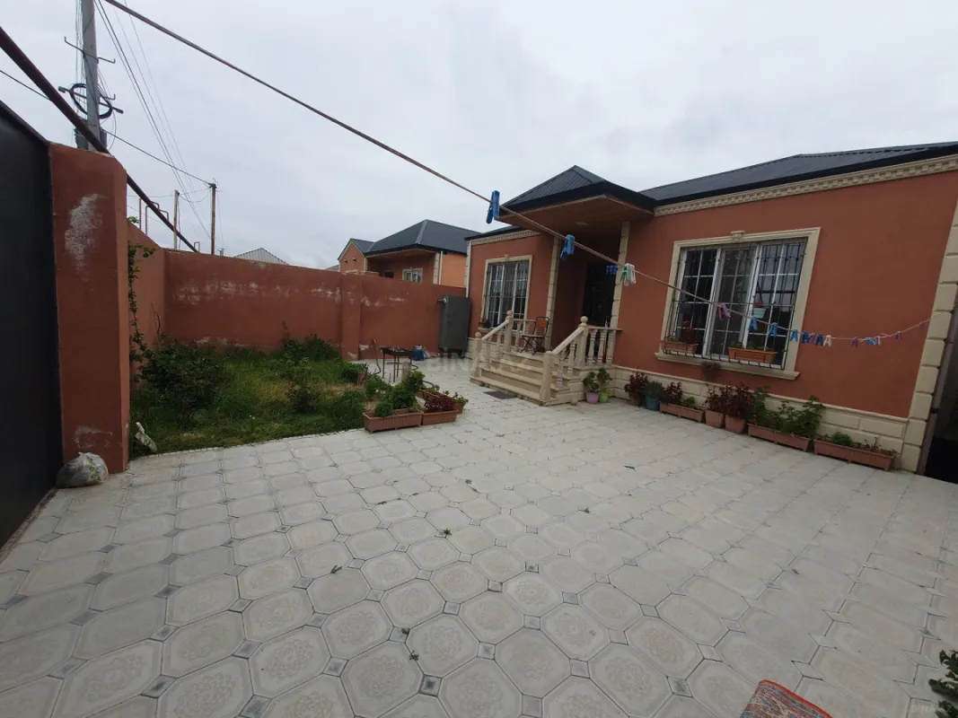 Satılır 3 otaqlı həyət evi 86 m²