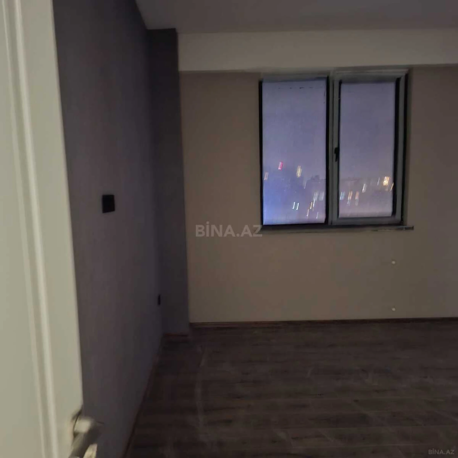 Satılır 2 otaqlı mənzil 90 m²