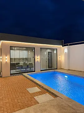 Kirayə verilir 4 otaqlı həyət evi 250 m²