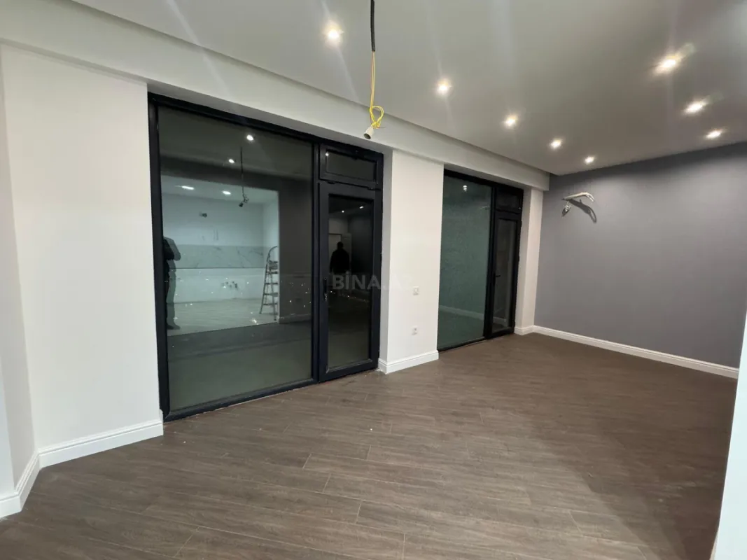 Satılır 4 otaqlı mənzil 139 m²