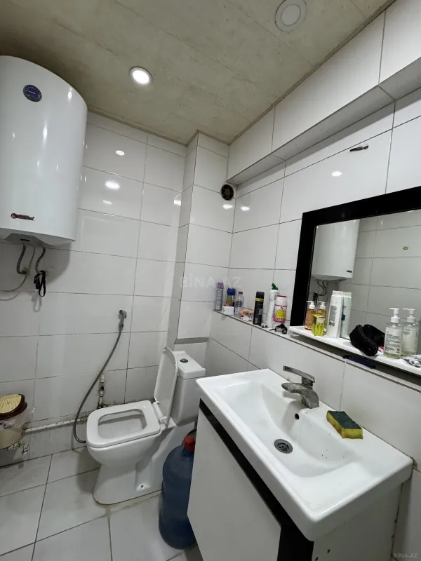 Satılır 4 otaqlı mənzil 120 m²