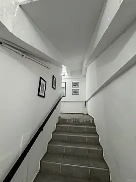 Satılır 4 otaqlı mənzil 120 m²