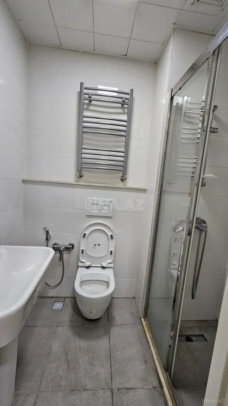 Kirayə verilir 2 otaqlı mənzil 60 m²