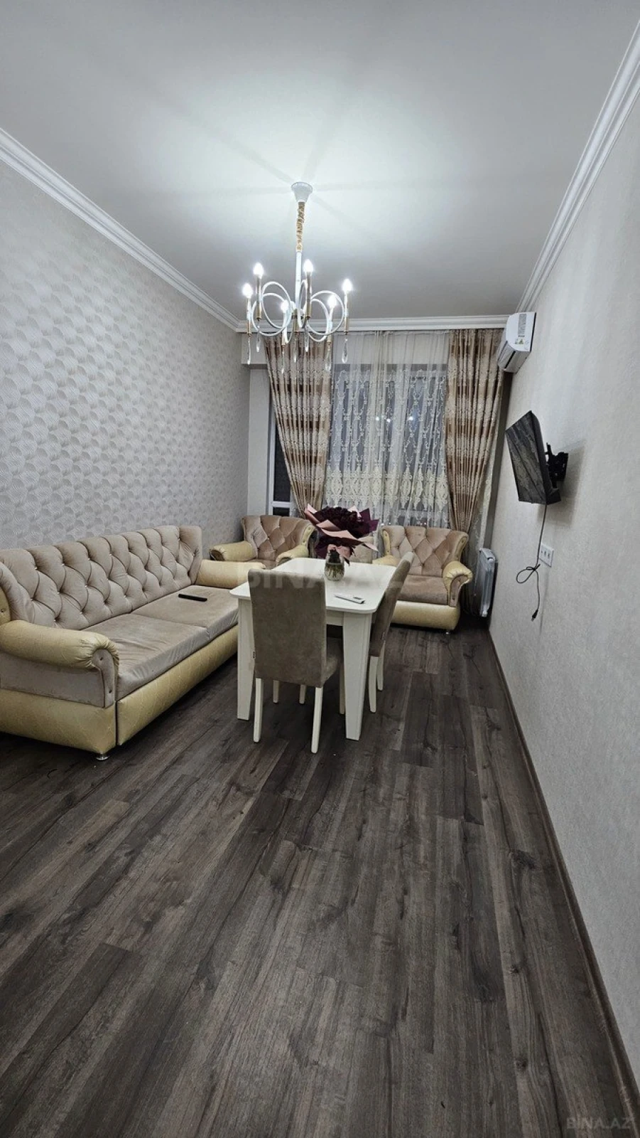 Kirayə verilir 2 otaqlı mənzil 60 m²