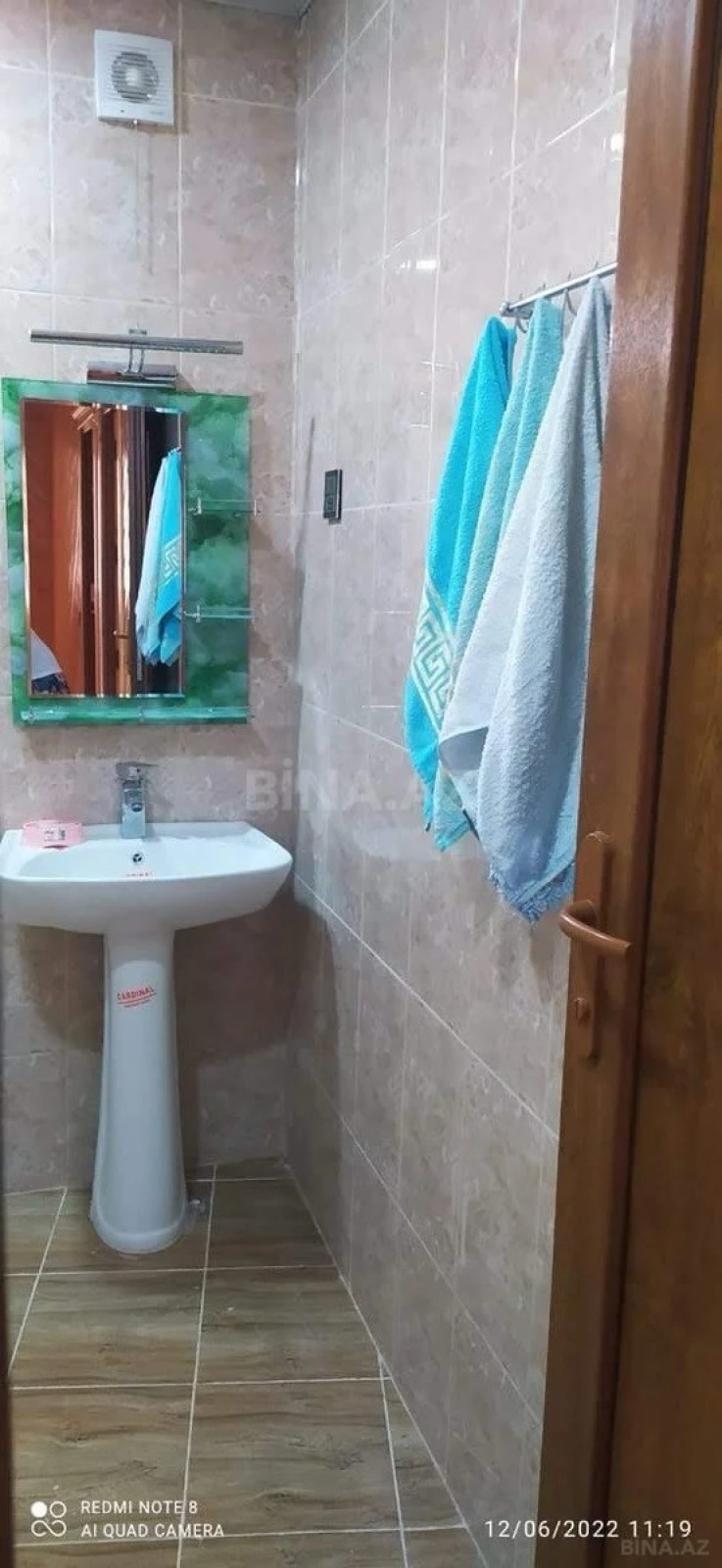 Satılır 5 otaqlı həyət evi 100 m²