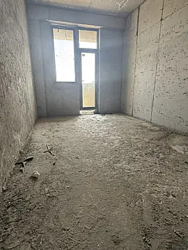 Satılır 2 otaqlı mənzil 75 m²