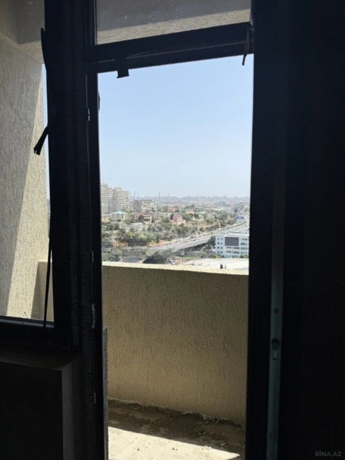 Satılır 2 otaqlı mənzil 75 m²