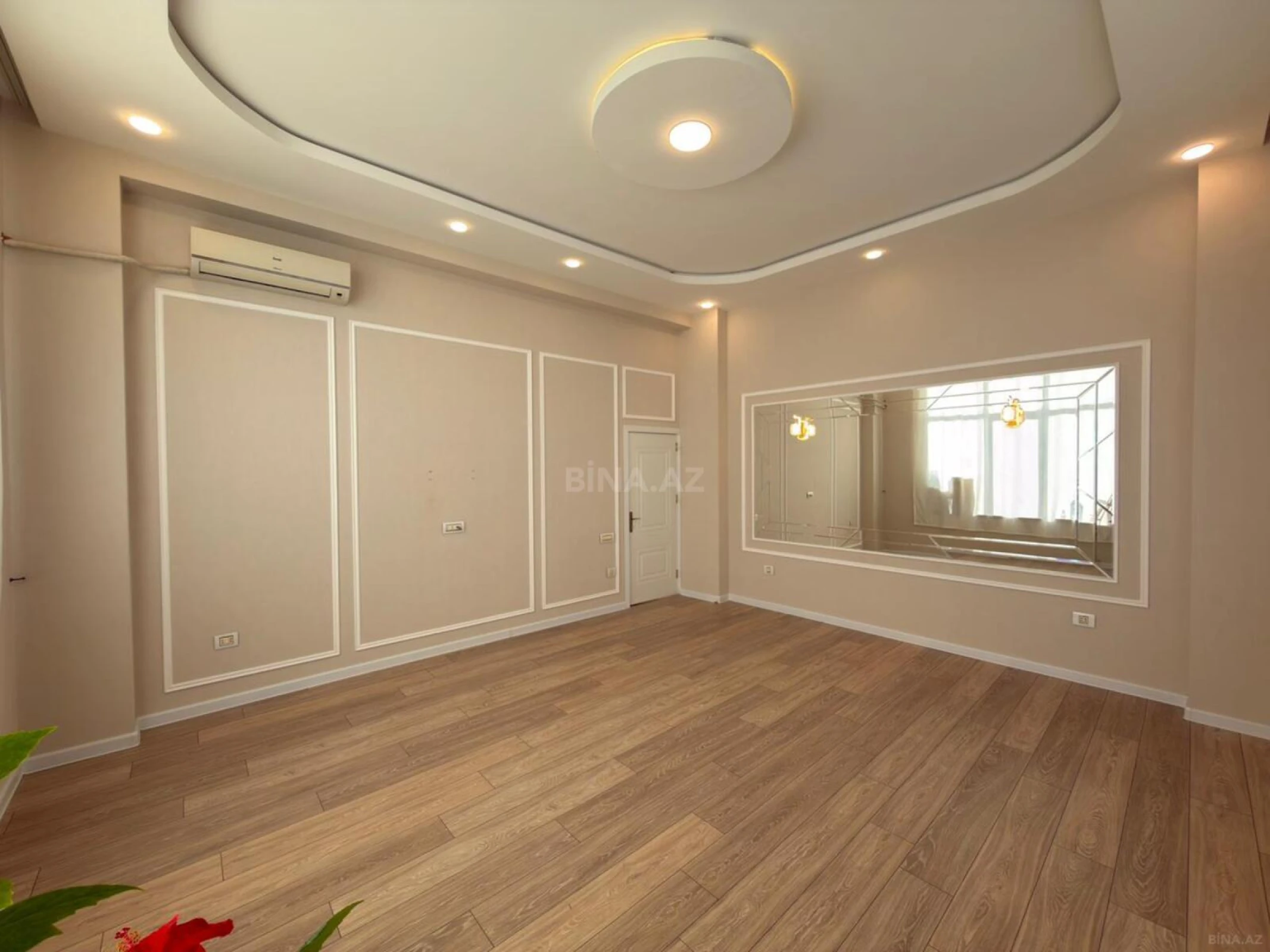 Satılır 3 otaqlı mənzil 82 m²