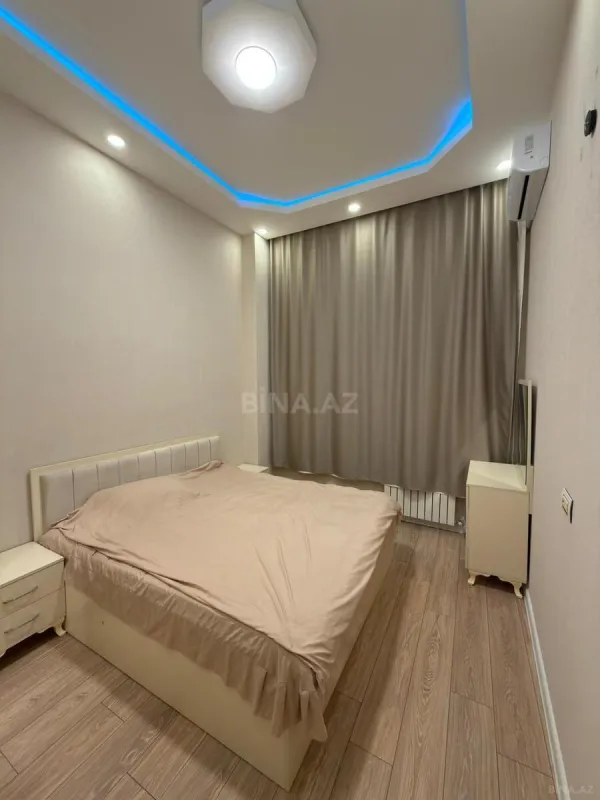 Satılır 3 otaqlı mənzil 82 m²