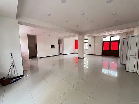 Kirayə verilir obyekt 350 m²