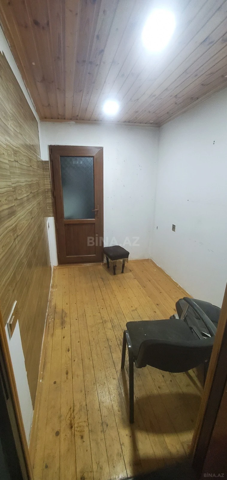 Kirayə verilir 1 otaqlı ofis 8 m²