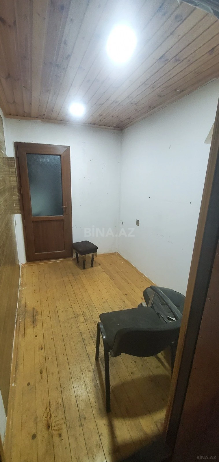 Kirayə verilir 1 otaqlı ofis 8 m²
