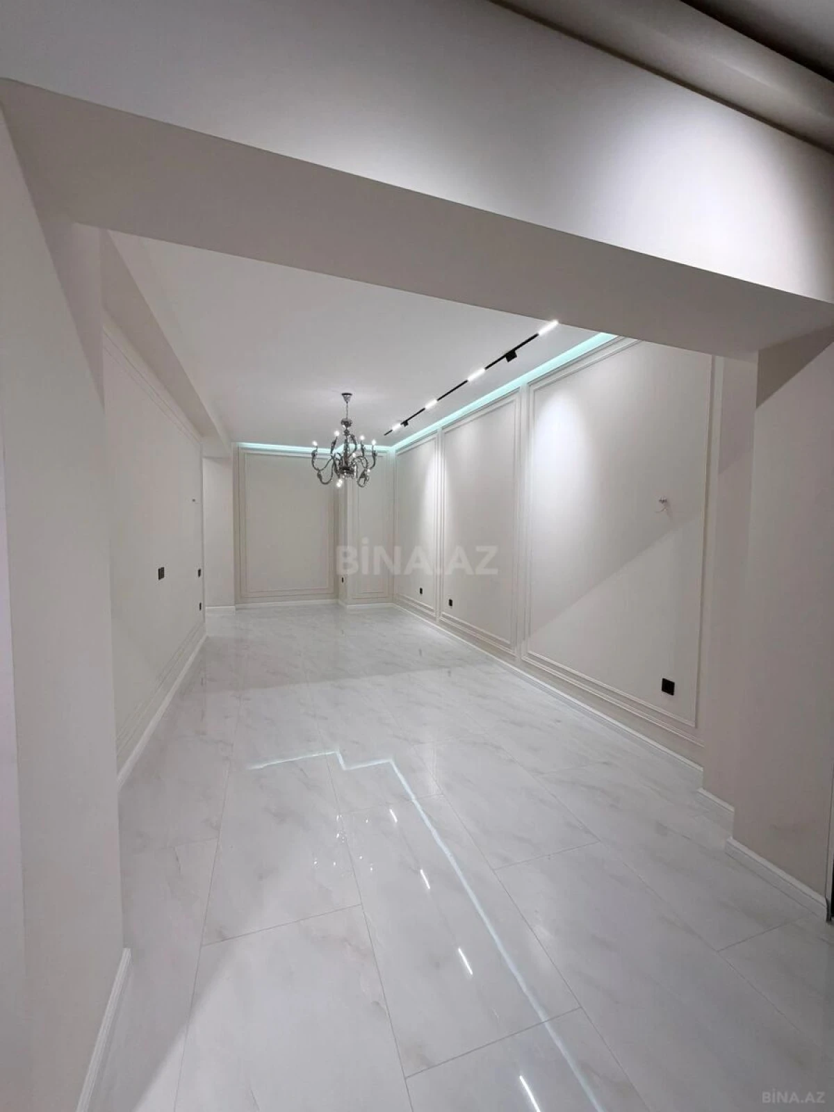 Satılır 3 otaqlı mənzil 116 m²