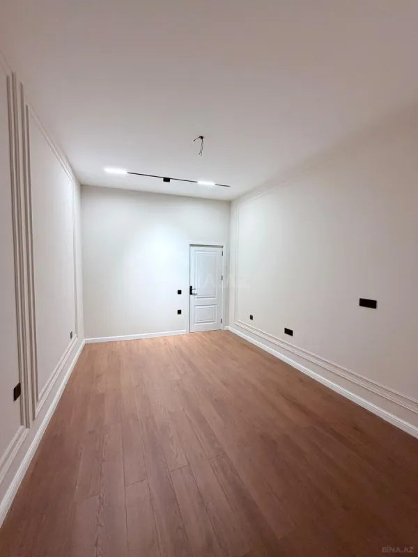 Satılır 3 otaqlı mənzil 116 m²