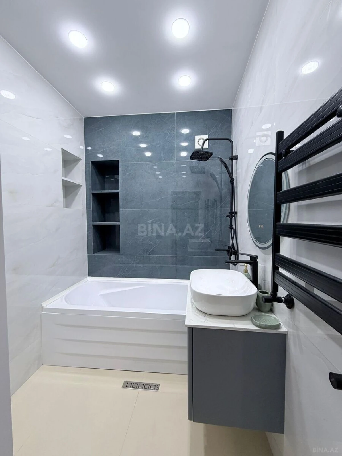 Satılır 3 otaqlı mənzil 116 m²