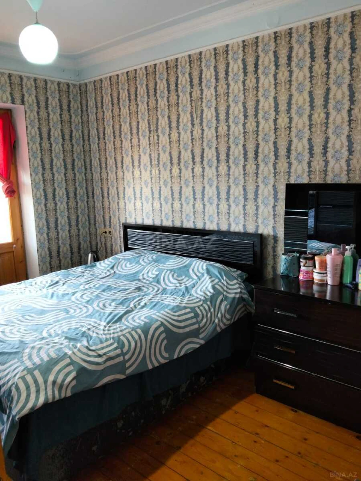 Satılır 4 otaqlı mənzil 110 m²