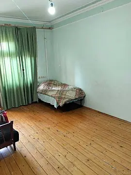 Satılır 4 otaqlı mənzil 110 m²