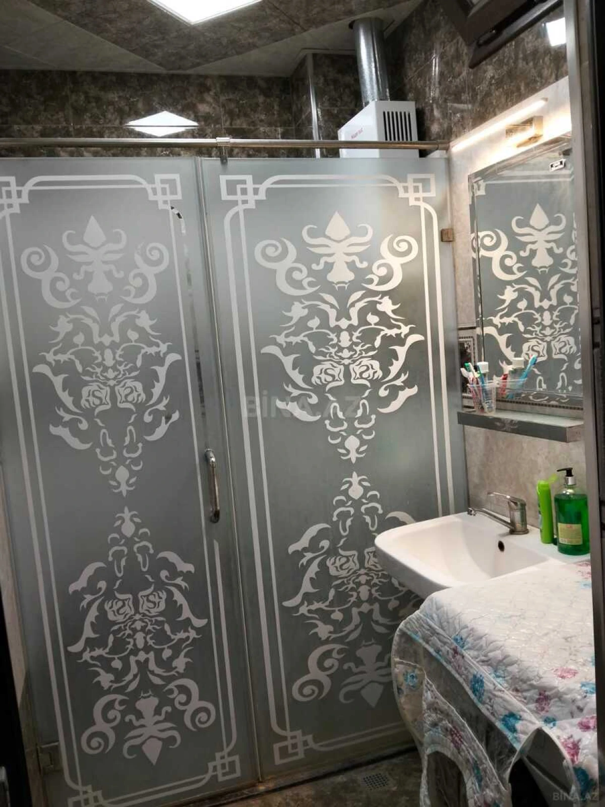 Satılır 4 otaqlı mənzil 110 m²