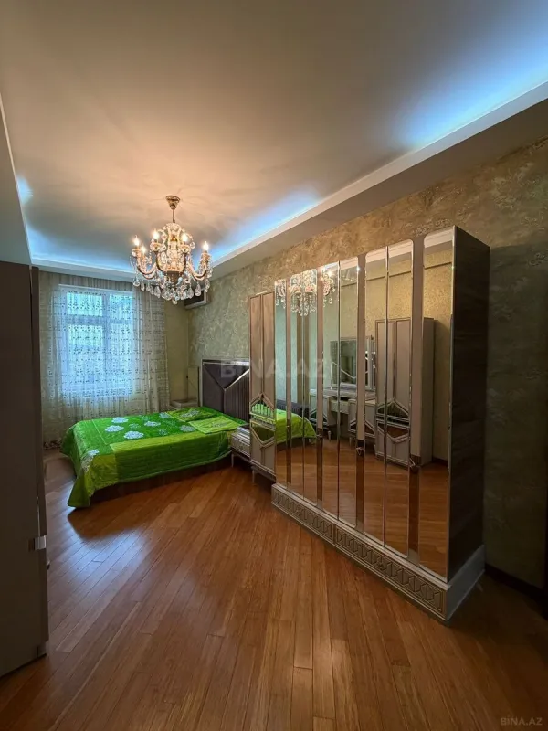 Kirayə verilir 3 otaqlı mənzil 147 m²