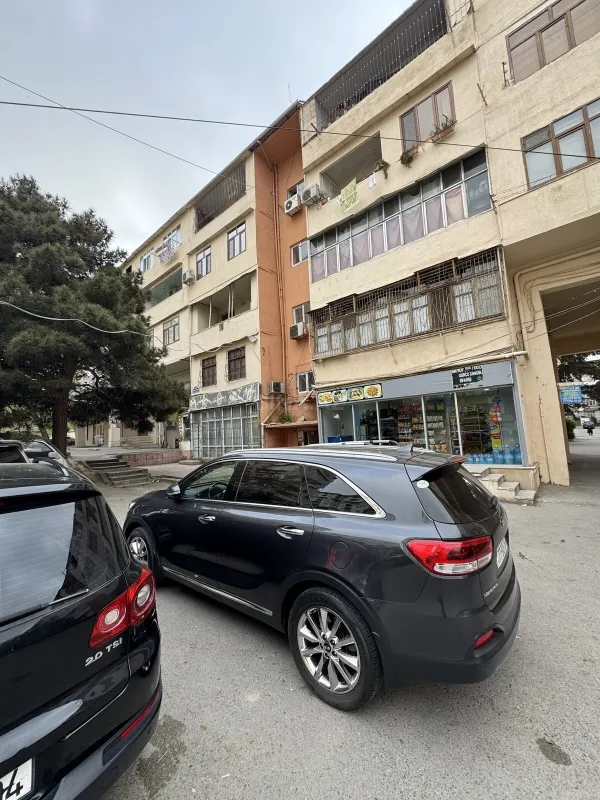 Satılır 3 otaqlı mənzil 90 m²