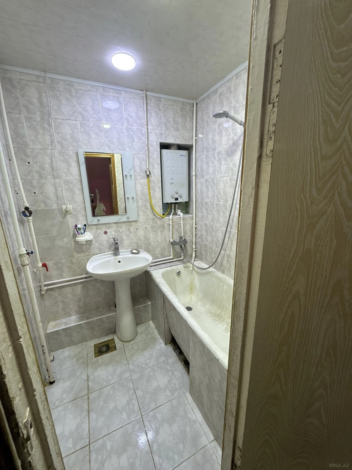 Satılır 3 otaqlı mənzil 90 m²
