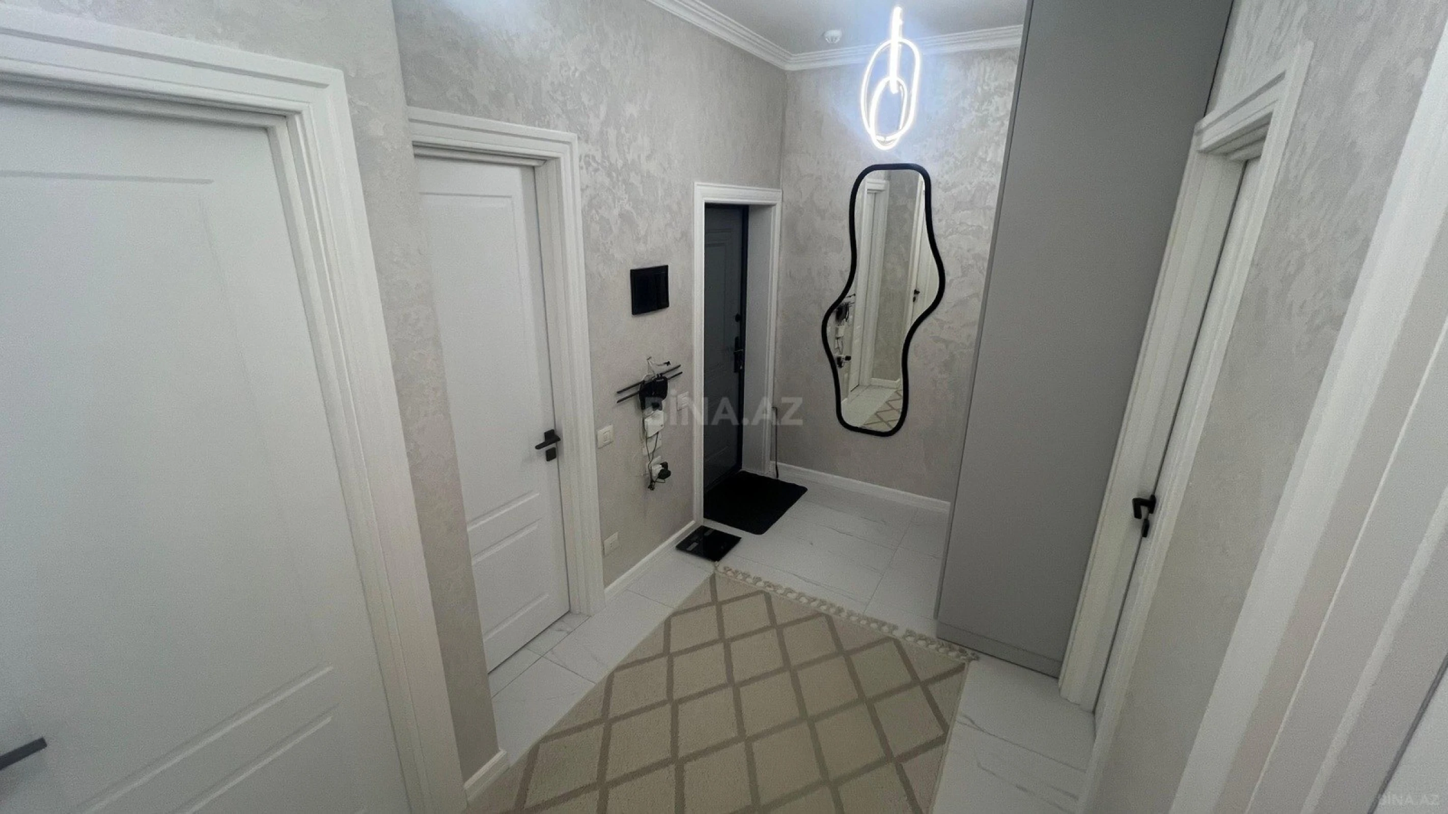 Satılır 3 otaqlı mənzil 96 m²