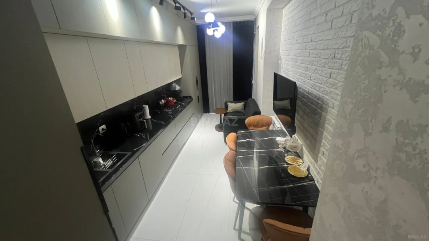 Satılır 3 otaqlı mənzil 96 m²