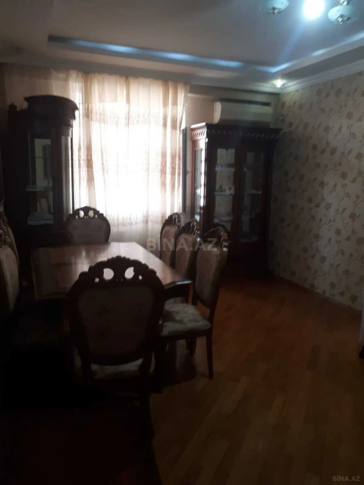 Kirayə verilir 2 otaqlı mənzil 75 m²